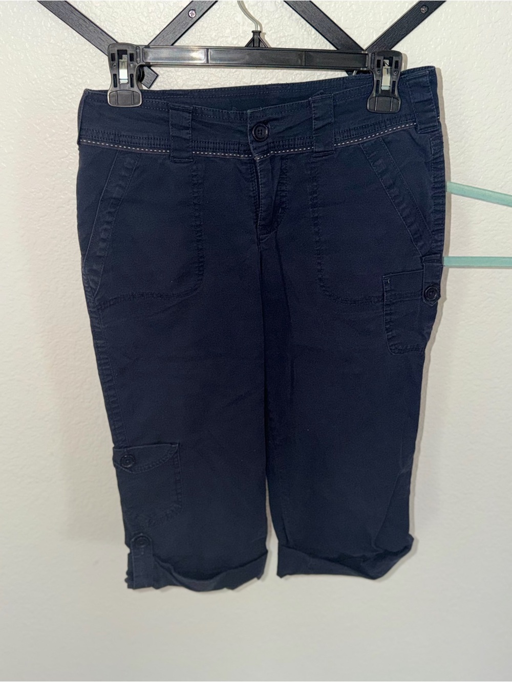 Women’s Navy Cargo Bermuda Shorts Petite Size 4 Cotton Stretch Casual Utility St - Picture 2 of 5